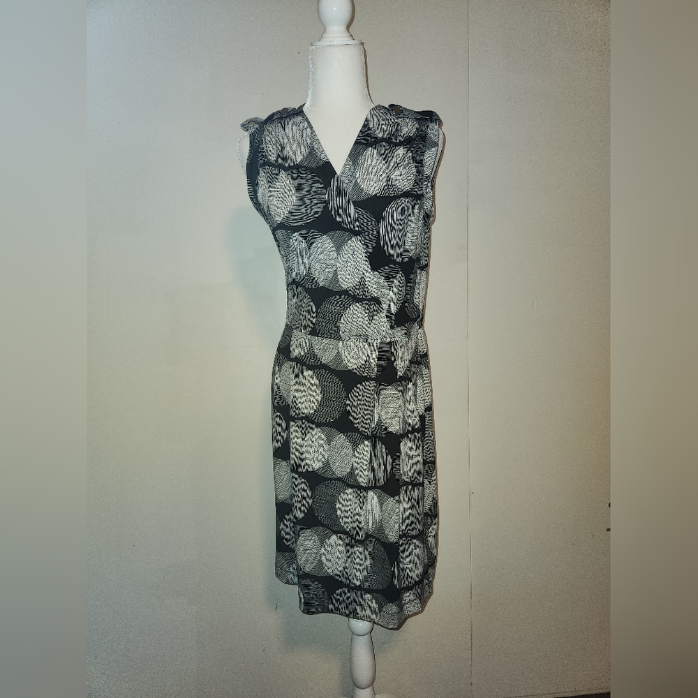 Banana Republic Faux Wrap Sleeveless Dress Black White Grey Pattern Medium M EUC